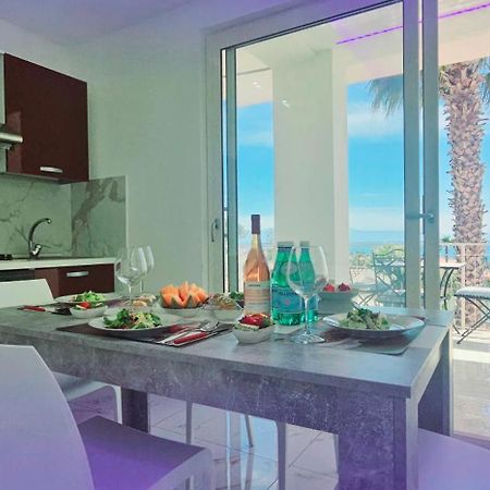 Ninfa Sul Mare Apartments 50 M E T R I Dal Mare Best Breakfast And Free Parking Капо Ватикано Екстериор снимка