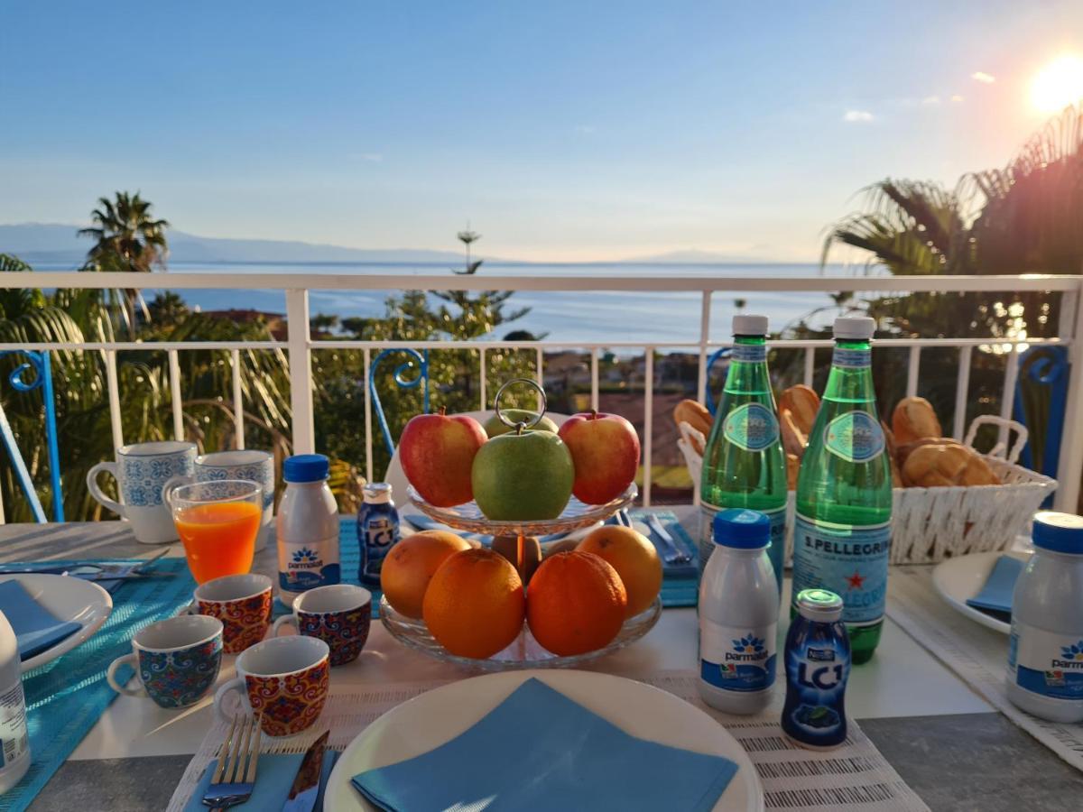 Ninfa Sul Mare Apartments 50 M E T R I Dal Mare Best Breakfast And Free Parking Капо Ватикано Екстериор снимка