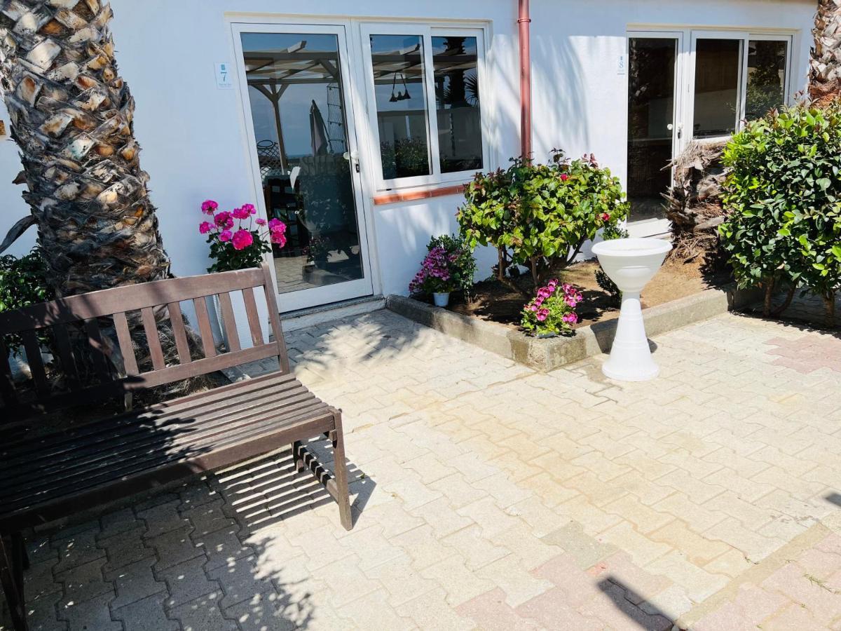 Ninfa Sul Mare Apartments 50 M E T R I Dal Mare Best Breakfast And Free Parking Капо Ватикано Екстериор снимка