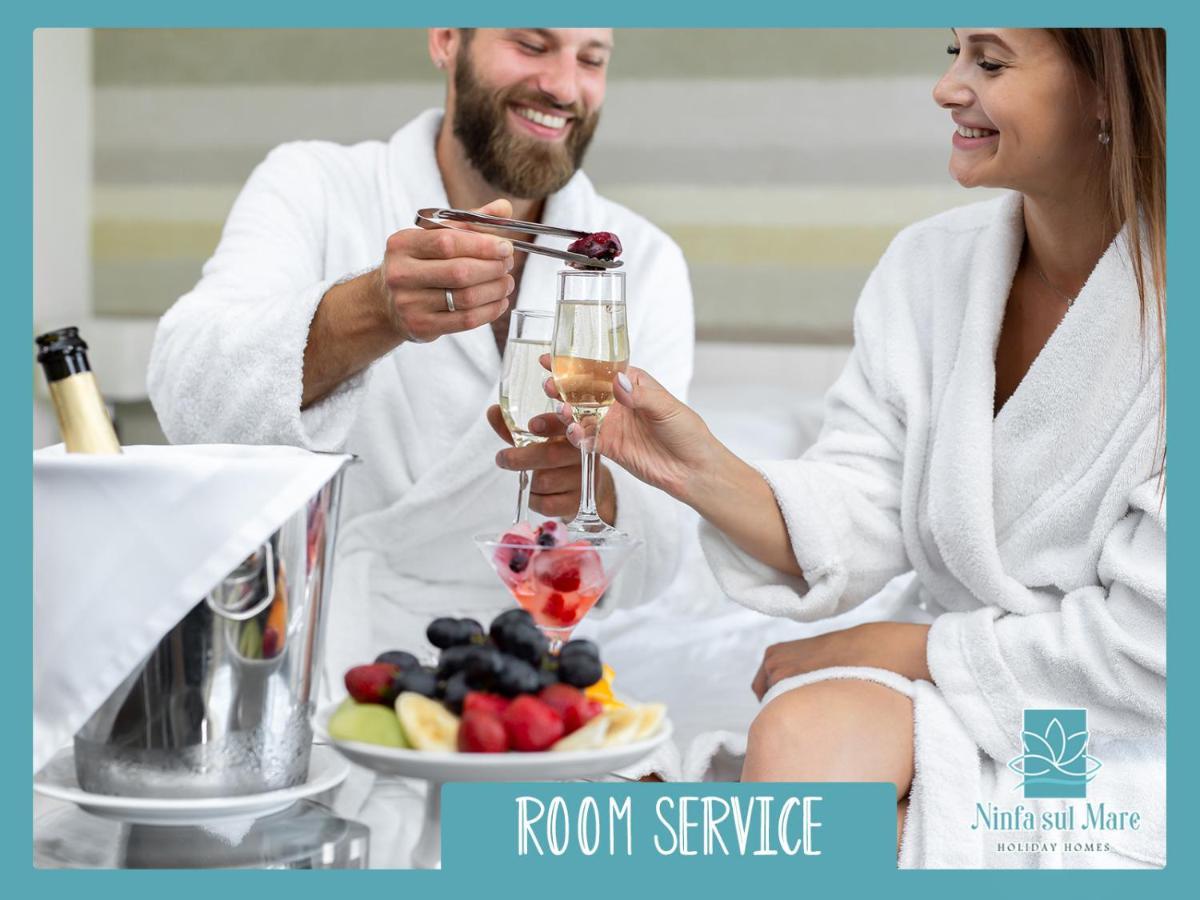 Ninfa Sul Mare Apartments 50 M E T R I Dal Mare Best Breakfast And Free Parking Капо Ватикано Екстериор снимка