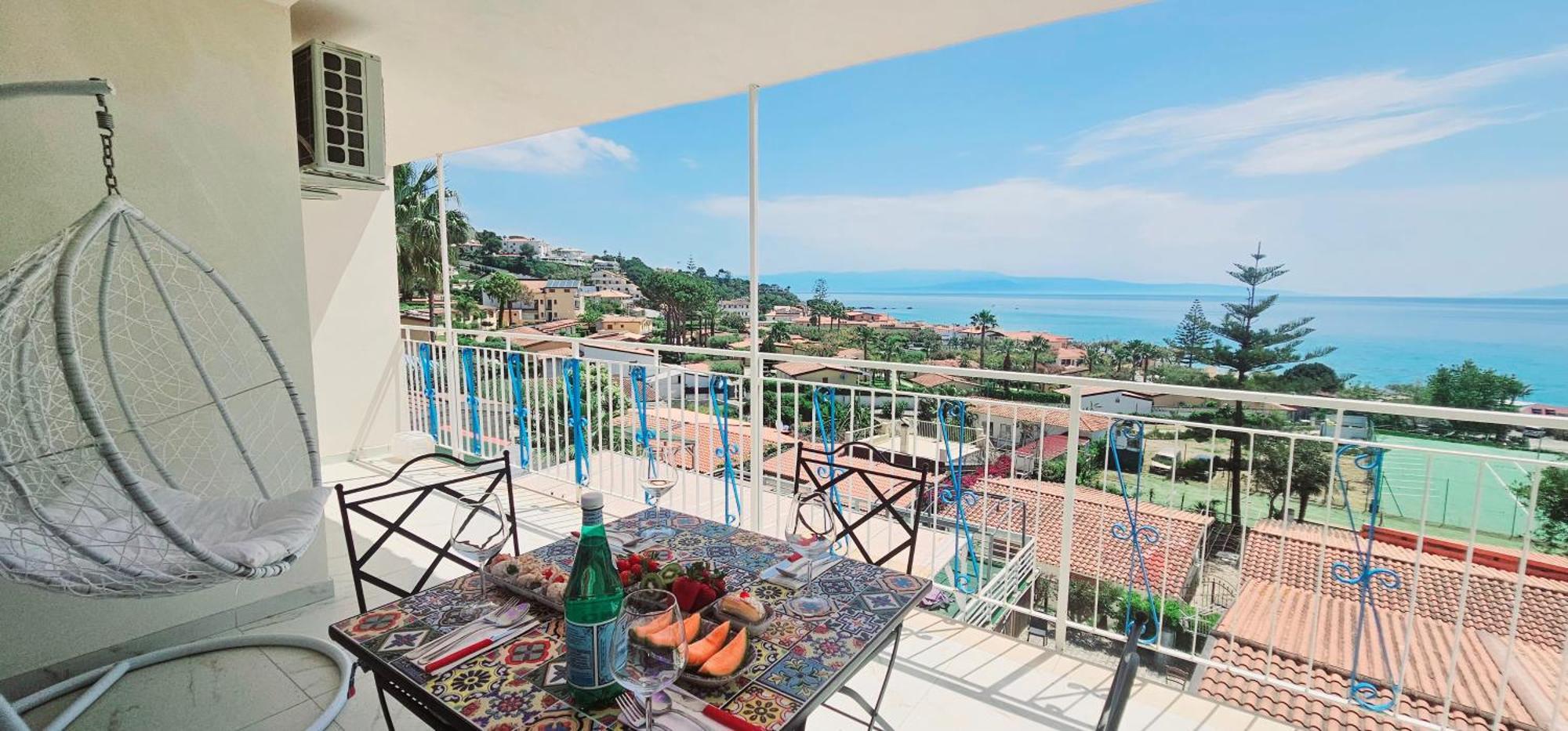 Ninfa Sul Mare Apartments 50 M E T R I Dal Mare Best Breakfast And Free Parking Капо Ватикано Екстериор снимка
