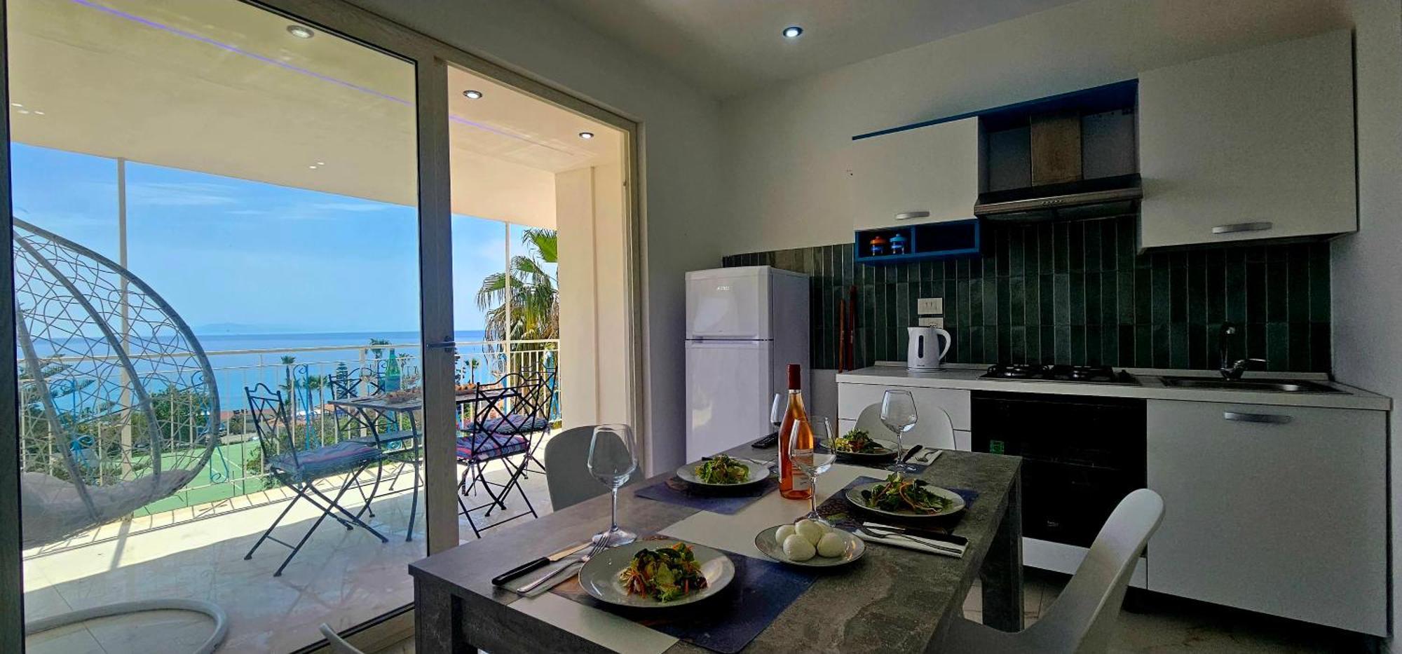 Ninfa Sul Mare Apartments 50 M E T R I Dal Mare Best Breakfast And Free Parking Капо Ватикано Екстериор снимка